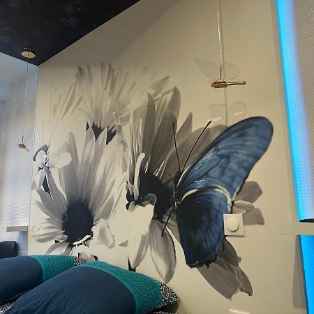 埃皮纳勒Butterfly By Carl-Emilie住宿加早餐旅馆 外观 照片